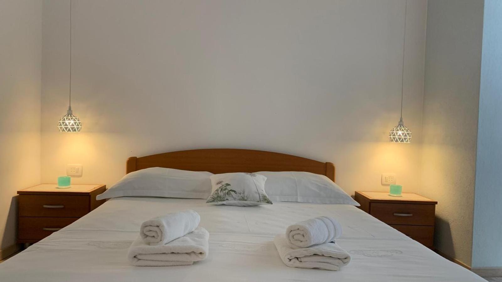 Apartments Leut ตราสนิสเซ ภายนอก รูปภาพ