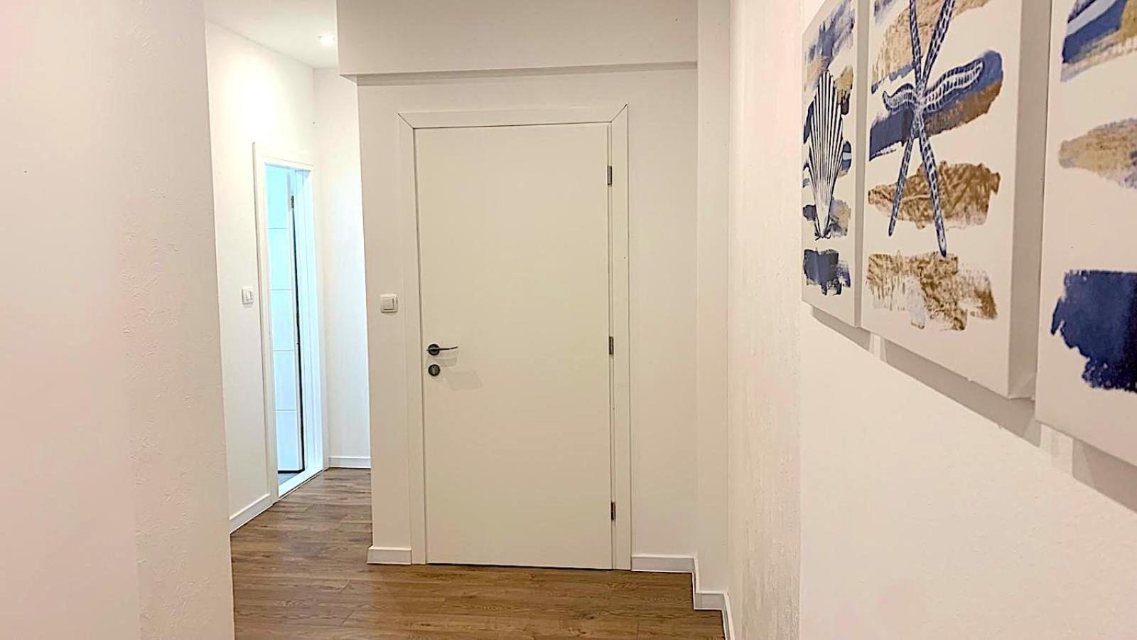 Apartments Leut ตราสนิสเซ ภายนอก รูปภาพ